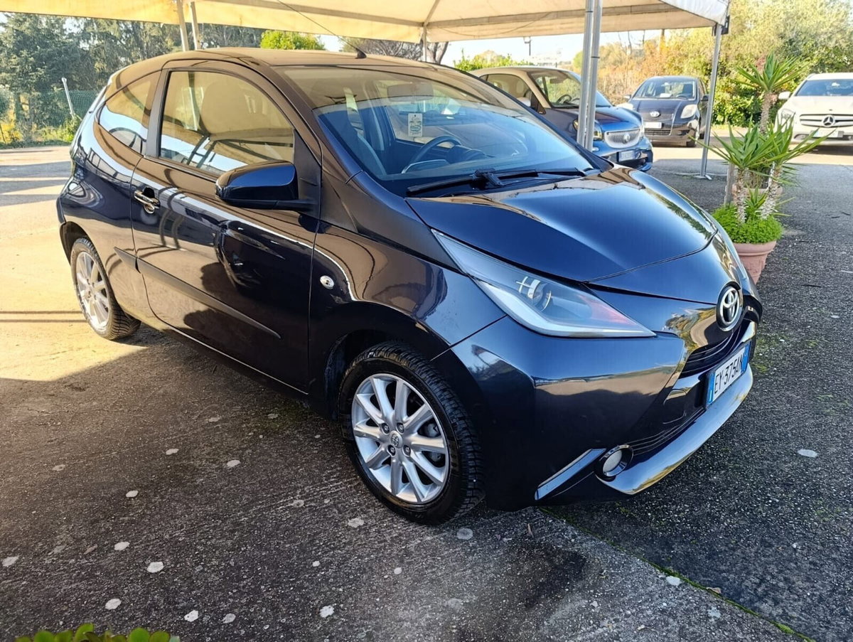 Toyota Aygo 1.0 VVT-i 69 CV 5 porte x-cool (20)