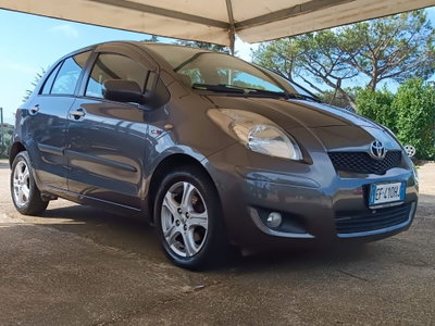 Toyota Yaris 1.D-4D DPF 5 porte M-MT Sol (10)