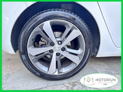 Peugeot 308 BlueHDi 120 S&S EAT6 Allure (9)