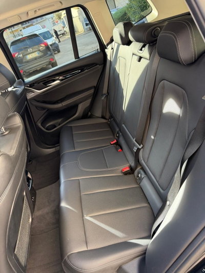 BMW X3 sDrive18d 48V Msport (10)