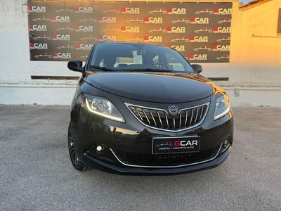 Lancia Ypsilon 1.0 FireFly 5 porte S&S Hybrid Gold Plus usata