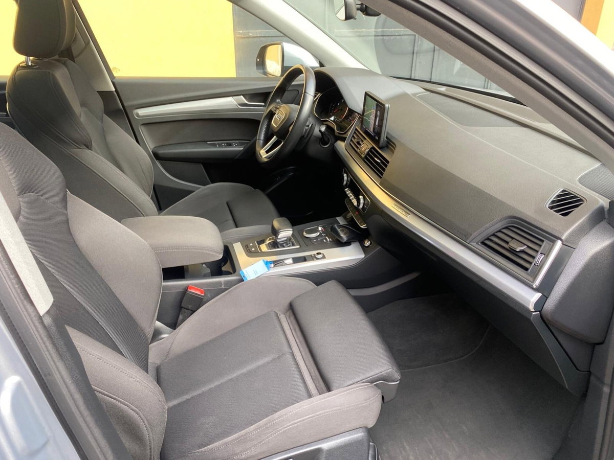 Audi Q5 40 TDI 204 CV quattro S tronic Business Sport (11)