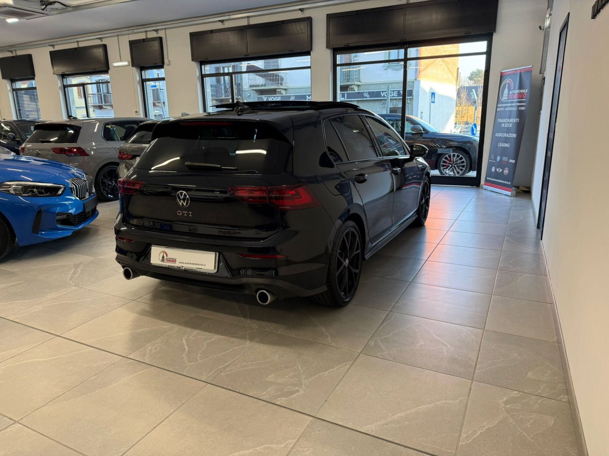 Volkswagen Golf 2.0 TSI GTI DSG (4)
