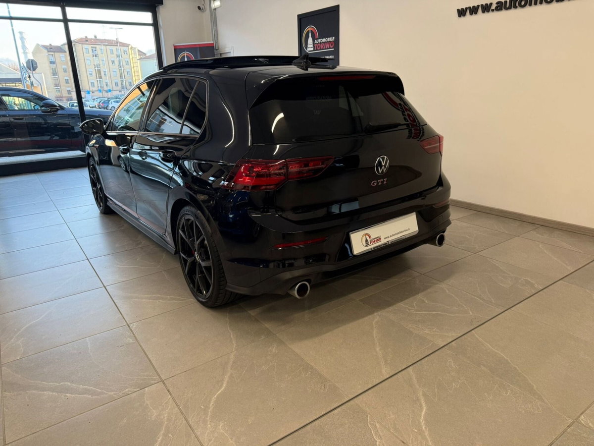 Volkswagen Golf 2.0 TSI GTI DSG (6)
