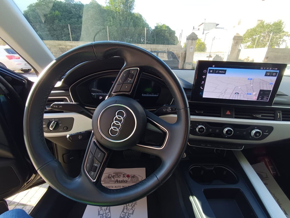 Audi A4 Avant 30 TDI/136 CV S tronic Business Advanced (12)