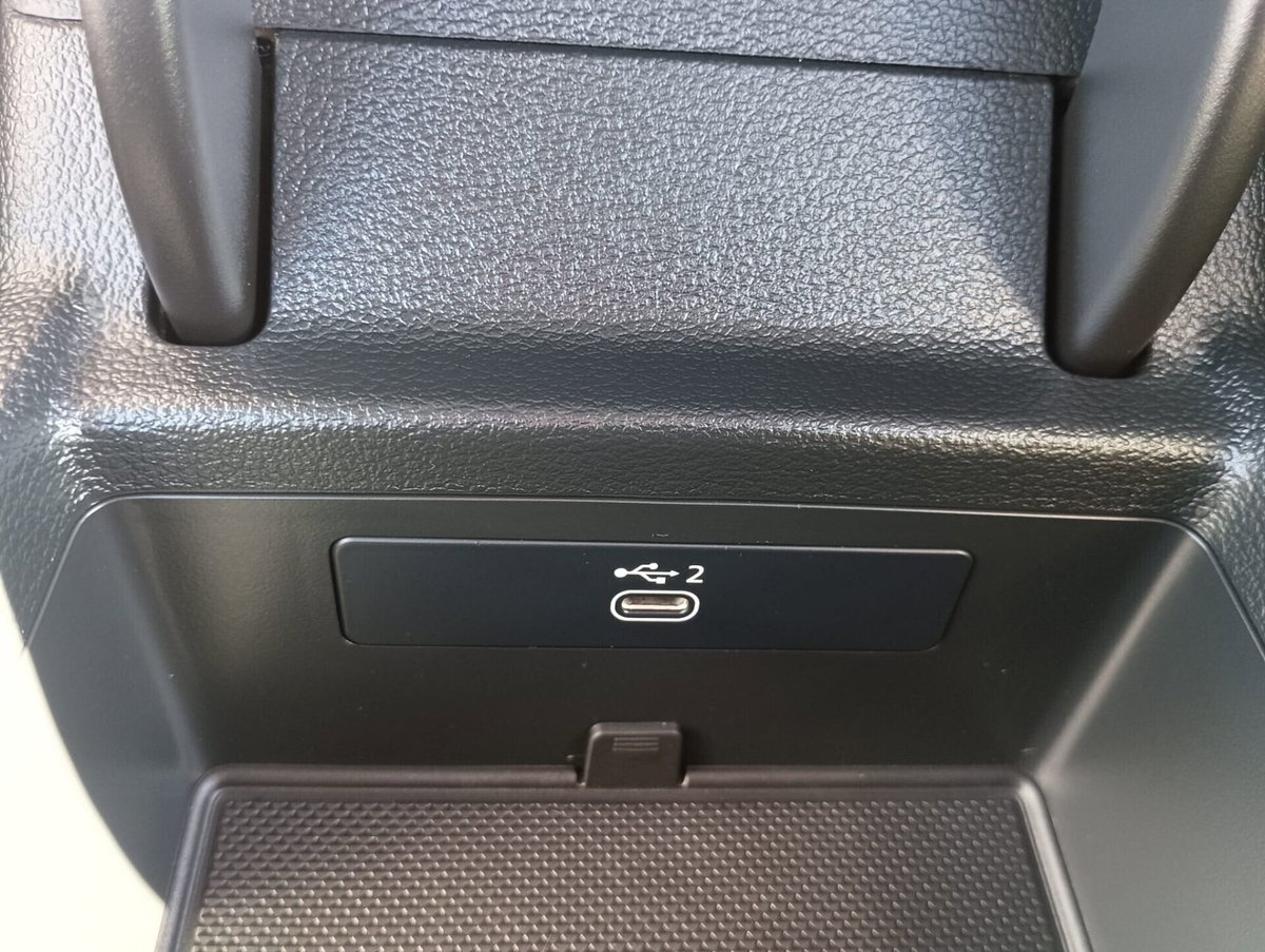 Audi A4 Avant 30 TDI/136 CV S tronic Business Advanced (19)