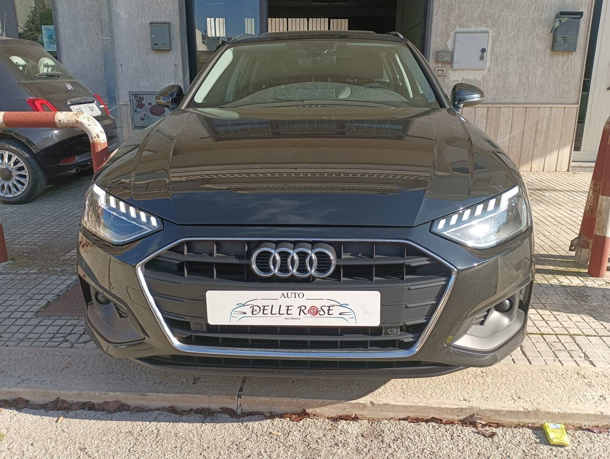 Audi A4 Avant 30 TDI/136 CV S tronic Business Advanced (2)