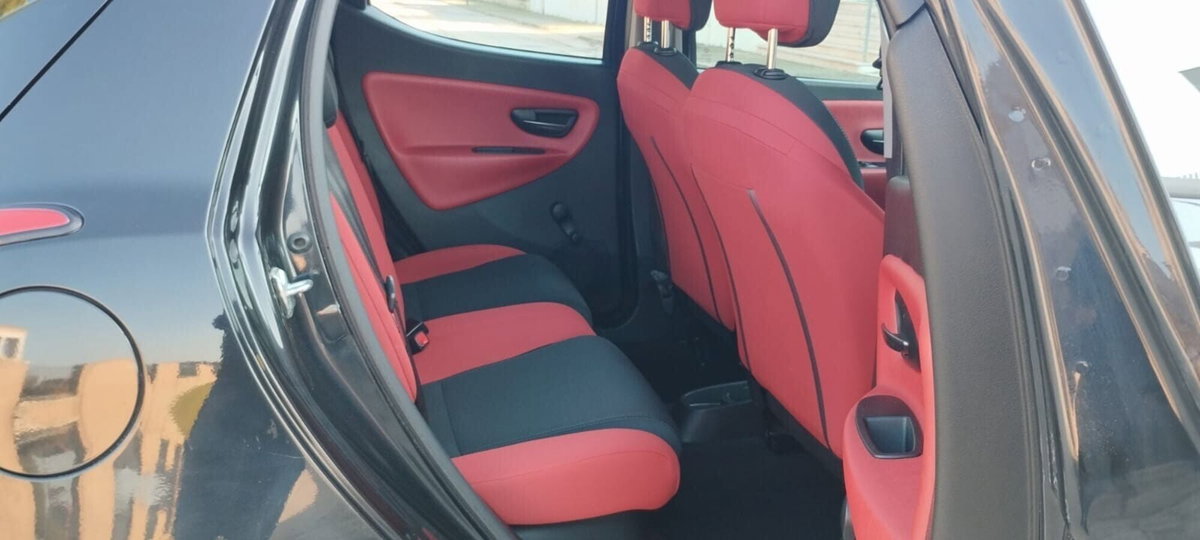Lancia Ypsilon 1.2 69 CV 5 porte Gold (20)