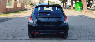Lancia Ypsilon 1.2 69 CV 5 porte Gold (4)