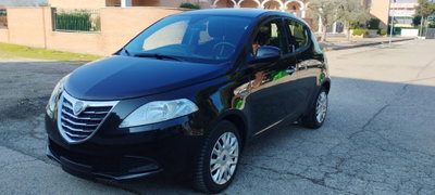 Lancia Ypsilon 1.2 69 CV 5 porte Gold (7)