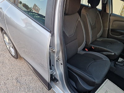 Renault Clio Sporter 1.5 dCi 8V 90CV Start&Stop Energy (14)
