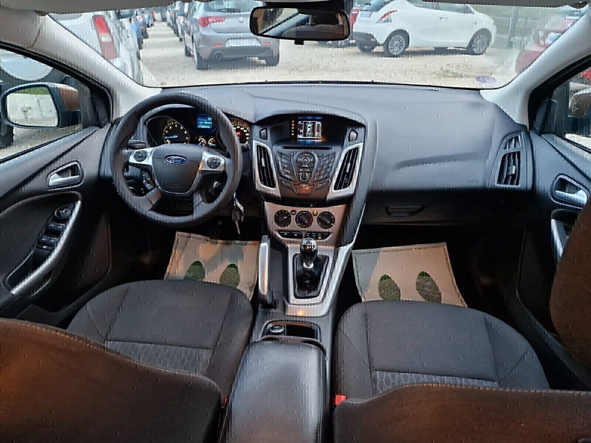Ford Focus 1.0 EcoBoost 125 CV 5p. Titanium (13)
