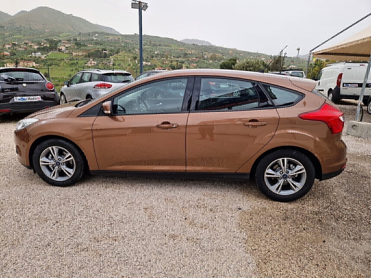 Ford Focus 1.0 EcoBoost 125 CV 5p. Titanium (5)