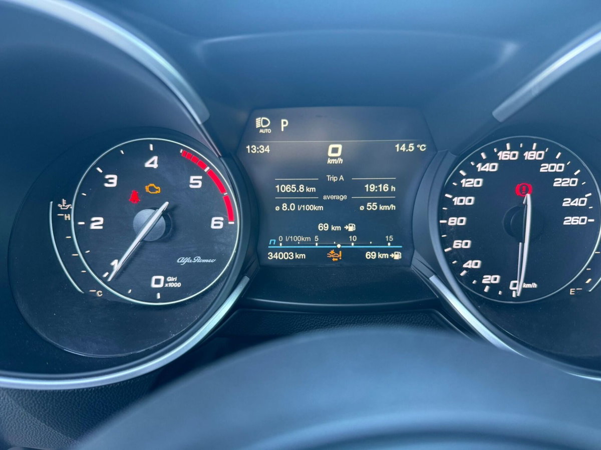 Alfa Romeo Stelvio Stelvio 2.2 Turbodiesel 190 CV AT8 RWD Business (12)