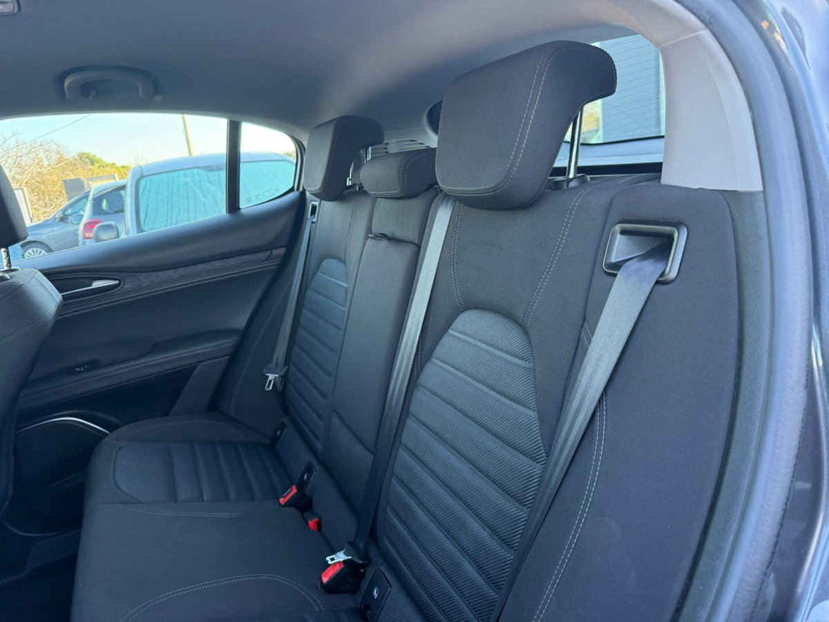Alfa Romeo Stelvio Stelvio 2.2 Turbodiesel 190 CV AT8 RWD Business (13)