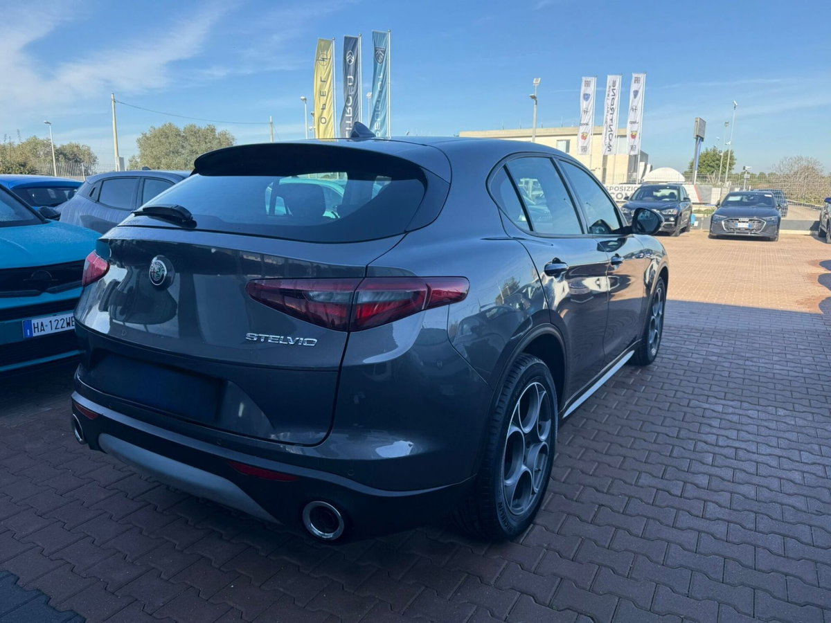 Alfa Romeo Stelvio Stelvio 2.2 Turbodiesel 190 CV AT8 RWD Business (3)