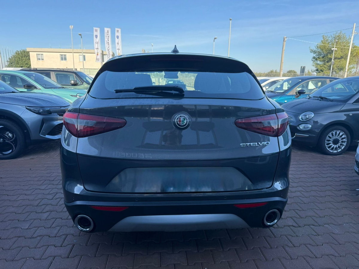 Alfa Romeo Stelvio Stelvio 2.2 Turbodiesel 190 CV AT8 RWD Business (4)