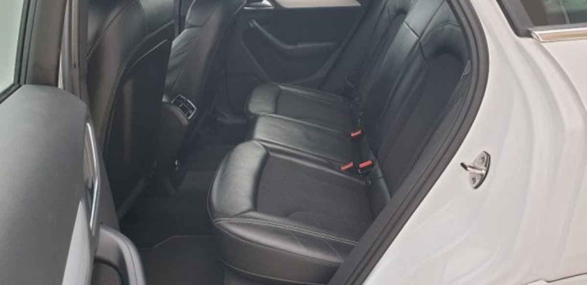 Audi Q3 2.0 TDI 150 CV quattro Sport (5)