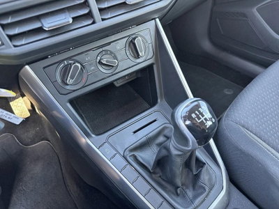Volkswagen Taigo 1.0 TSI 110 CV Life (13)