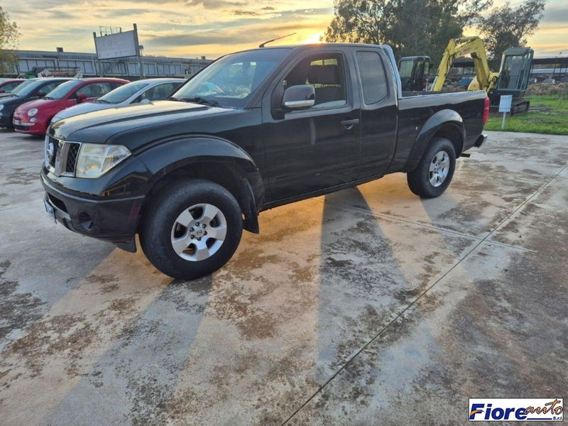 Nissan Navara 2.5 dCi 2 porte King Cab SE