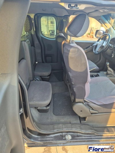 Nissan Navara 2.5 dCi 2 porte King Cab SE (16)