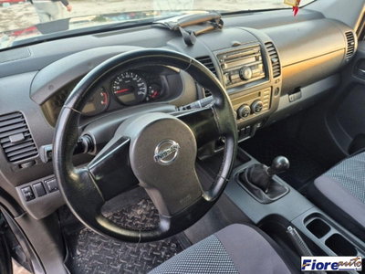 Nissan Navara 2.5 dCi 2 porte King Cab SE (18)
