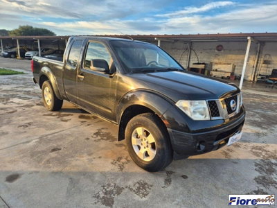 Nissan Navara 2.5 dCi 2 porte King Cab SE (6)