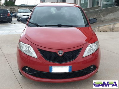 Lancia Ypsilon 1.2 69 CV 5 porte GPL Ecochic Gold (2)