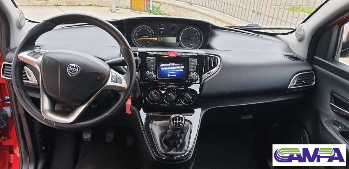 Lancia Ypsilon 1.2 69 CV 5 porte GPL Ecochic Gold (6)