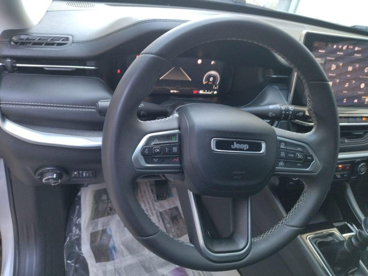 Jeep Compass 1.6 Multijet II 2WD Limited (14)