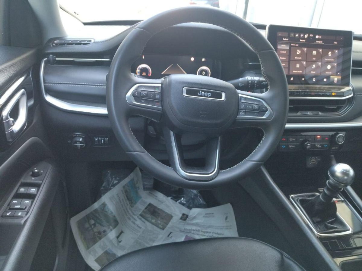Jeep Compass 1.6 Multijet II 2WD Limited (15)