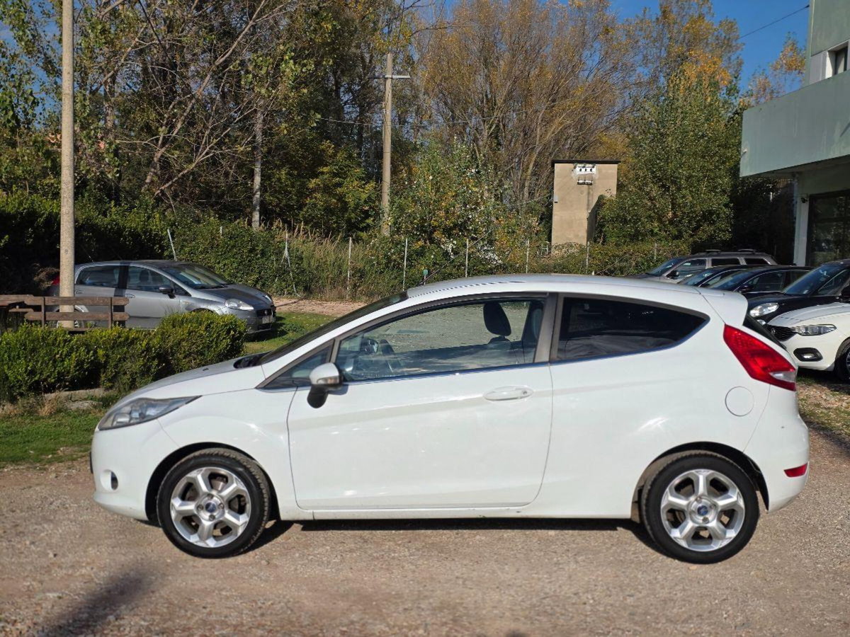 Ford Fiesta 1.4 TDCi 3p. Clever (3)