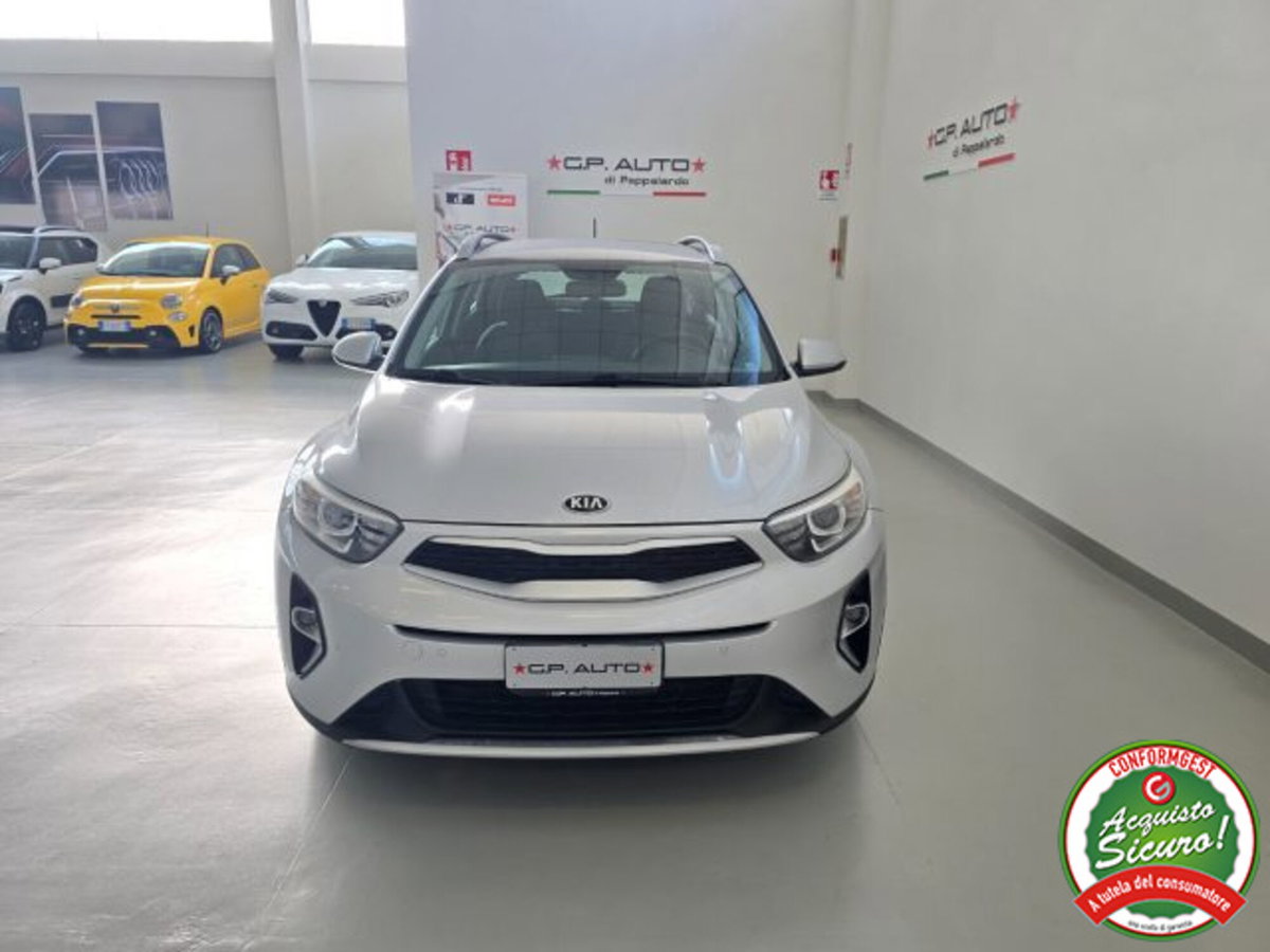 Kia Stonic 1.2 ECO GPL Style (2)