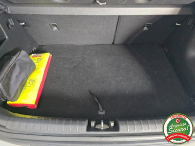 Kia Stonic 1.2 ECO GPL Style (9)