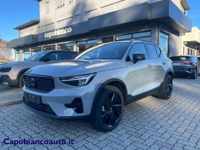 Volvo XC40 B3 automatico Core nuova