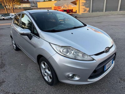 Ford Fiesta 1.4 5 porte Bz.- GPL Titanium usata