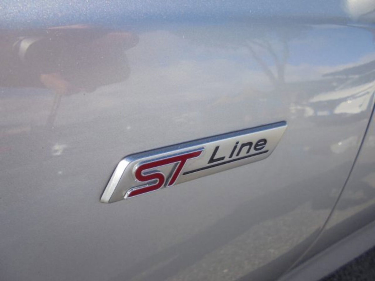 Ford Focus 1.5 EcoBlue 115 CV automatico 5p. ST-Line Style (10)