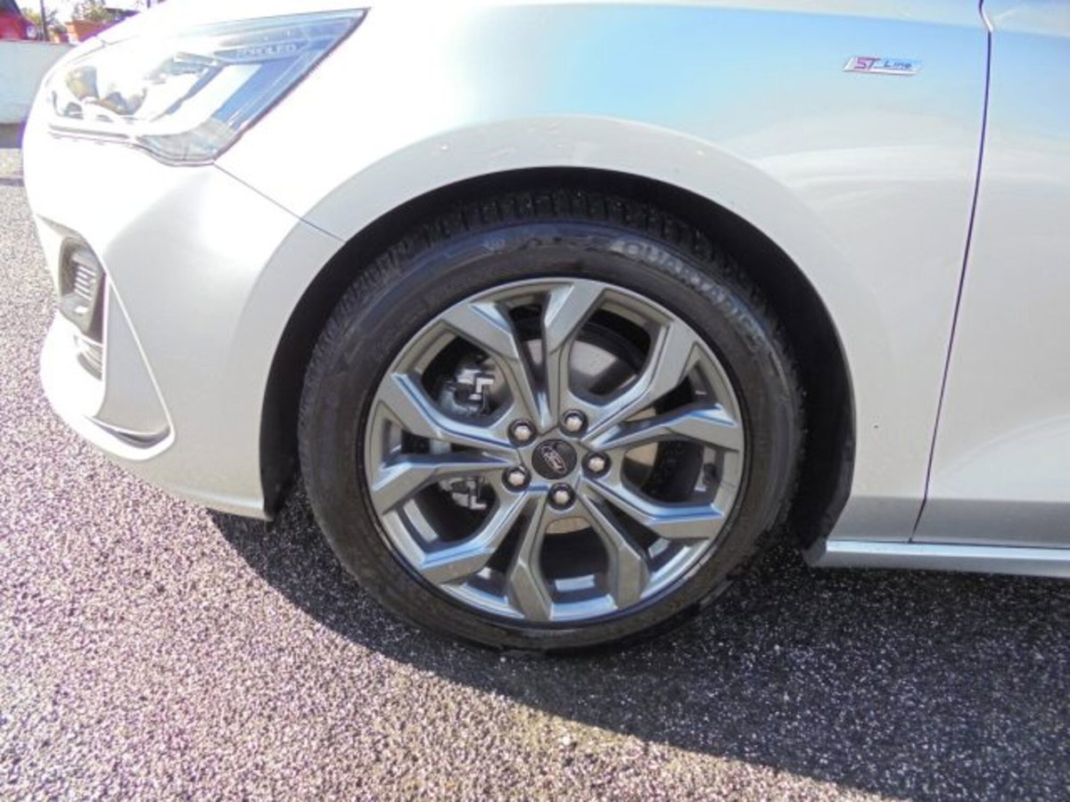 Ford Focus 1.5 EcoBlue 115 CV automatico 5p. ST-Line Style (11)