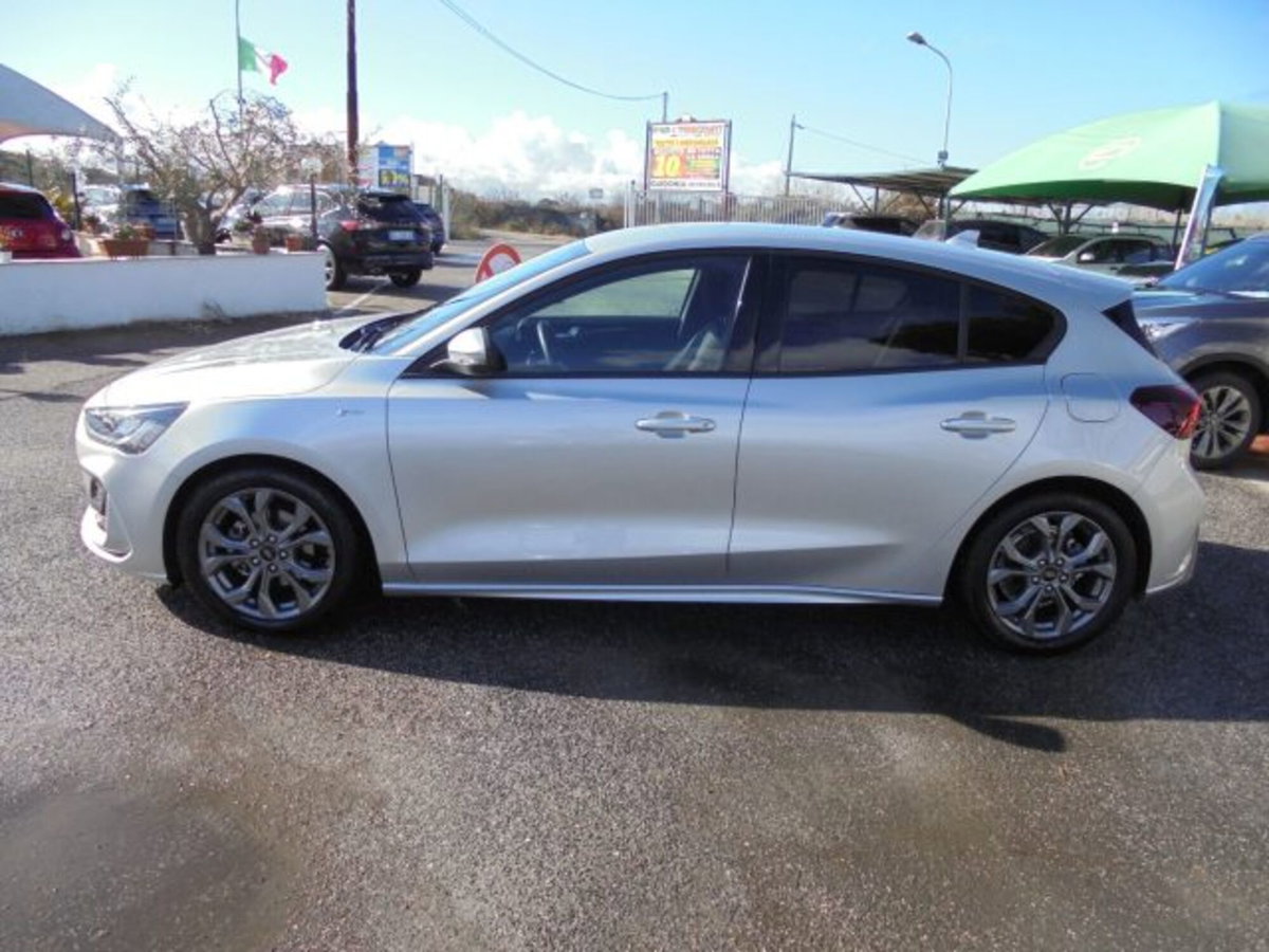 Ford Focus 1.5 EcoBlue 115 CV automatico 5p. ST-Line Style (12)