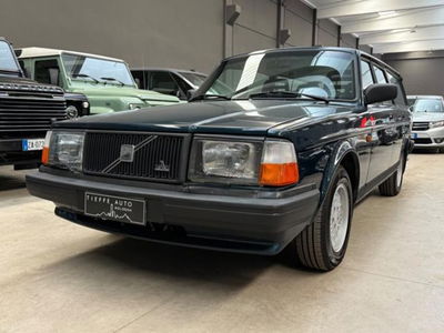 Volvo 240 Station Wagon cat Station Wagon Polar usata