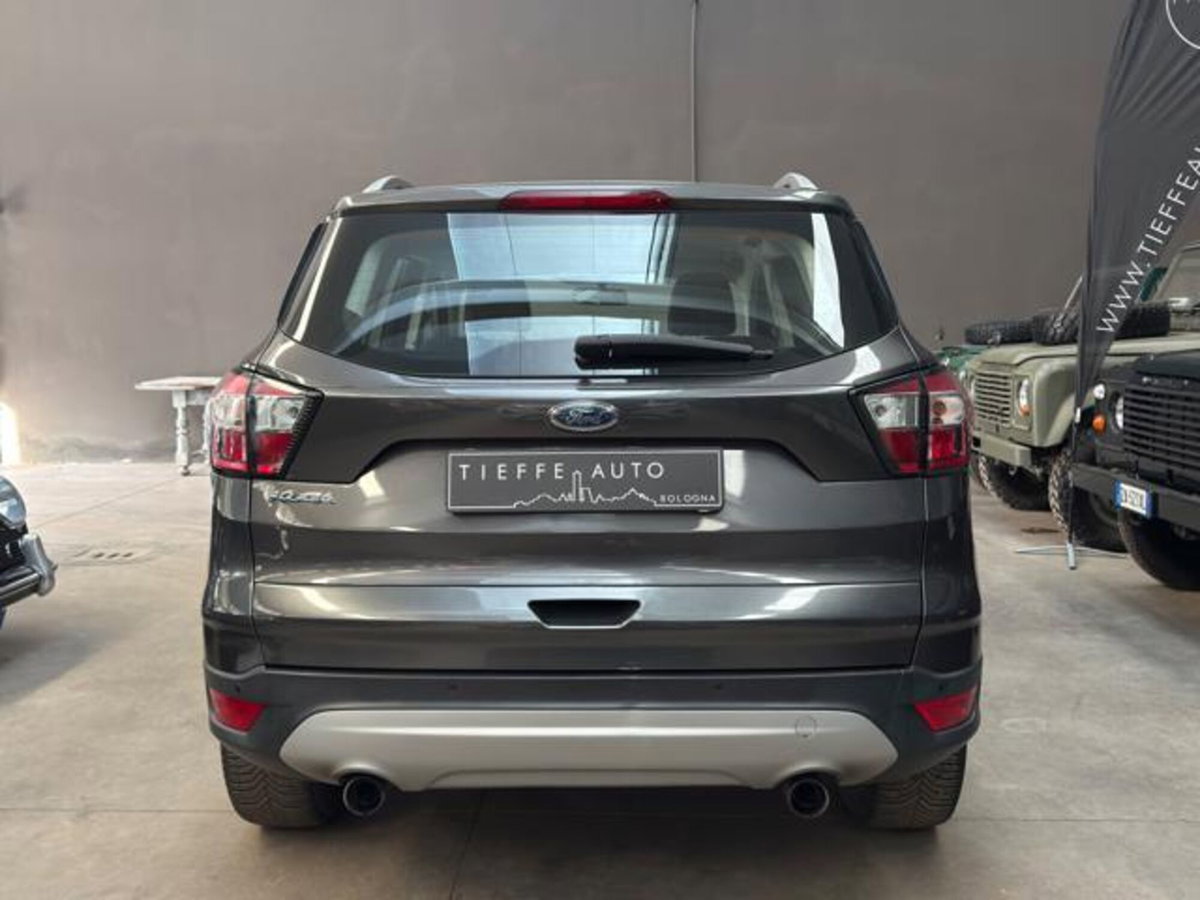 Ford Kuga 1.5 TDCI 120 CV S&S 2WD Plus (5)