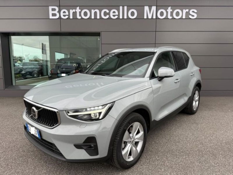 Volvo XC40 2.0 b3 Core auto