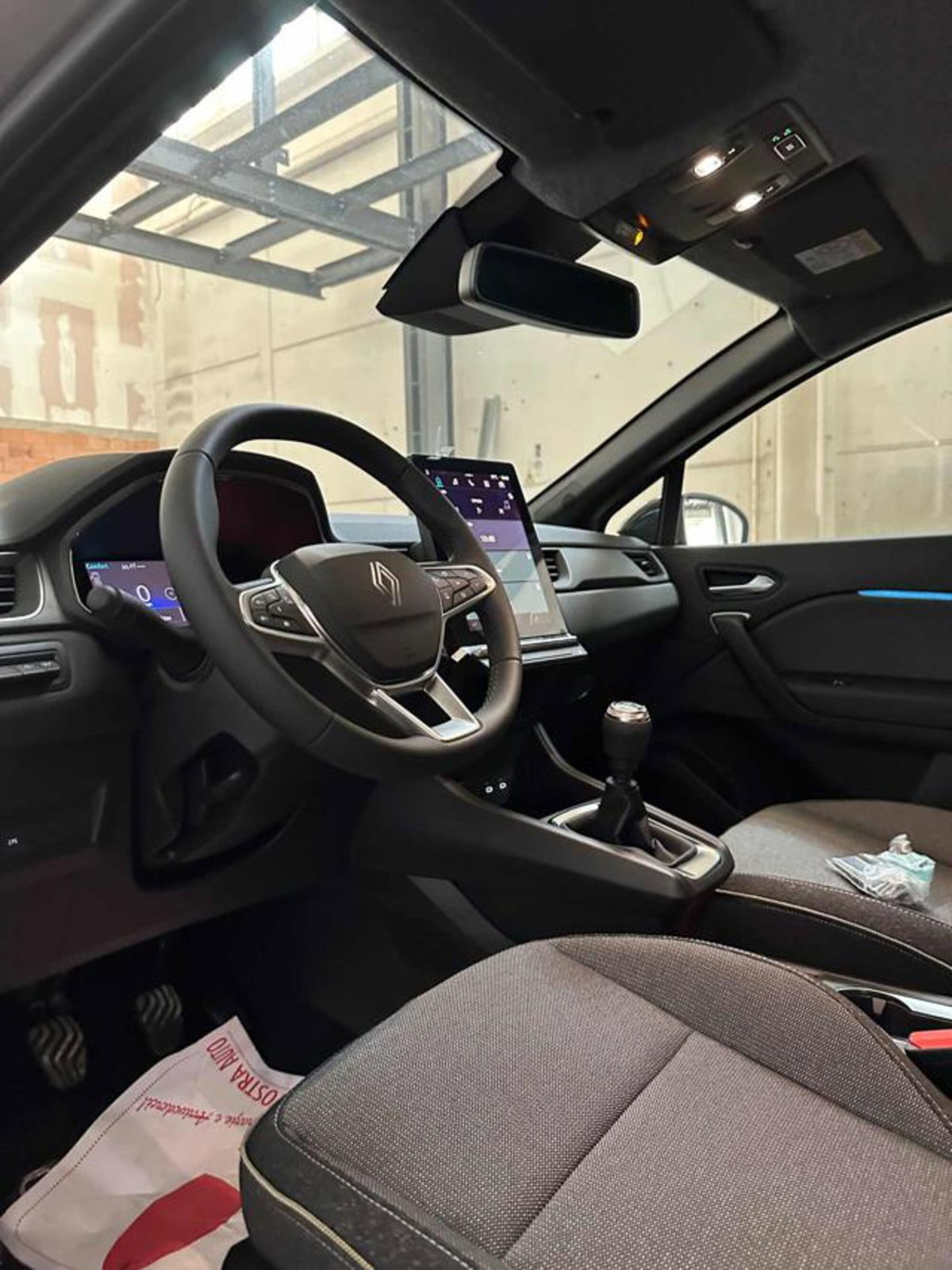 Renault Captur 1.0 eco-g Techno 100cv (16)