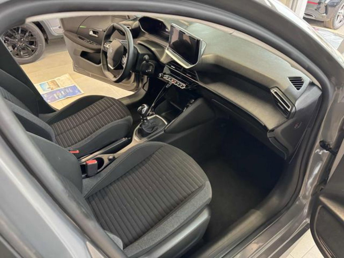 Peugeot 208 1.2 puretech Active s&s 100cv (13)