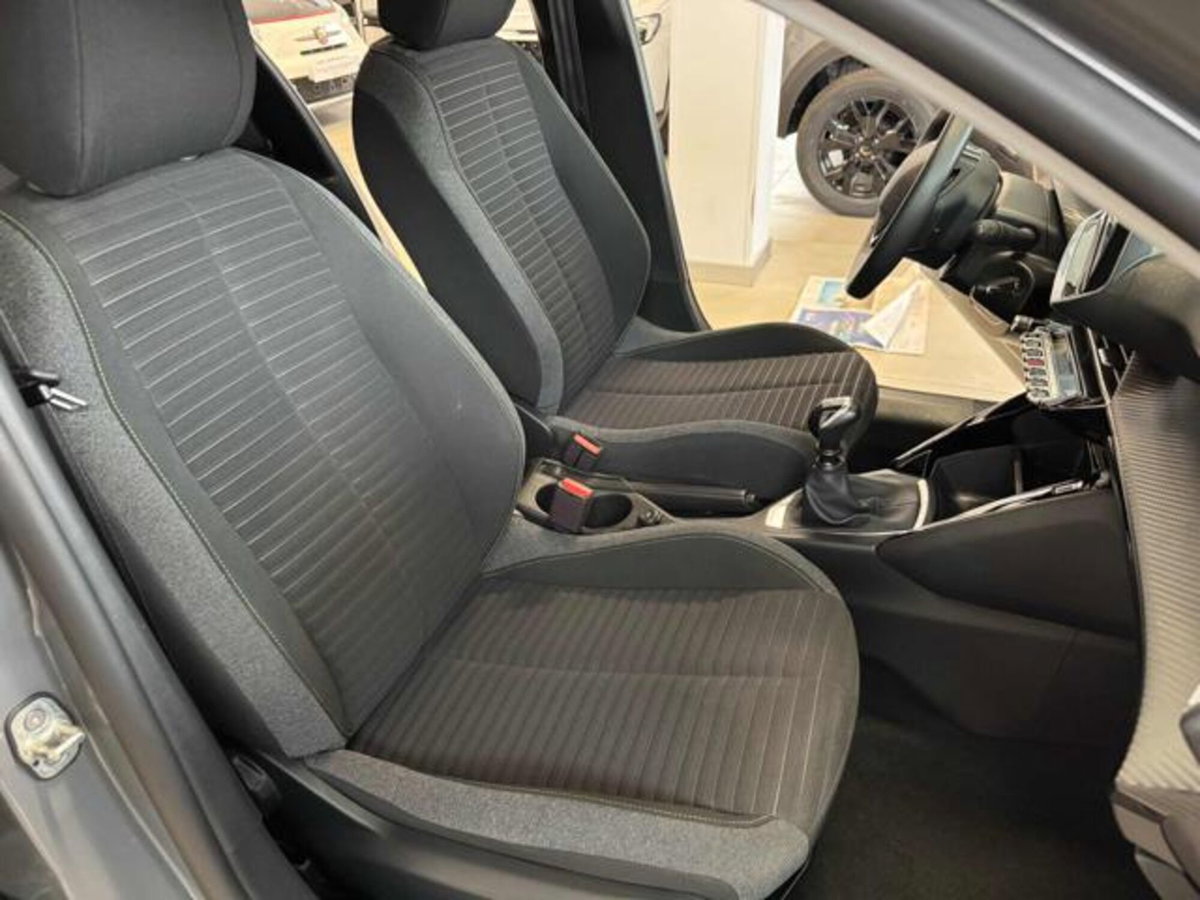 Peugeot 208 1.2 puretech Active s&s 100cv (17)