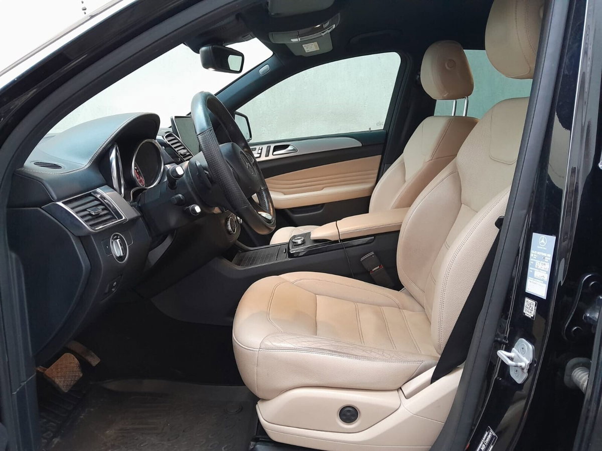 Mercedes-Benz GLE Coupé 350 d 4Matic Coupé Sport (14)