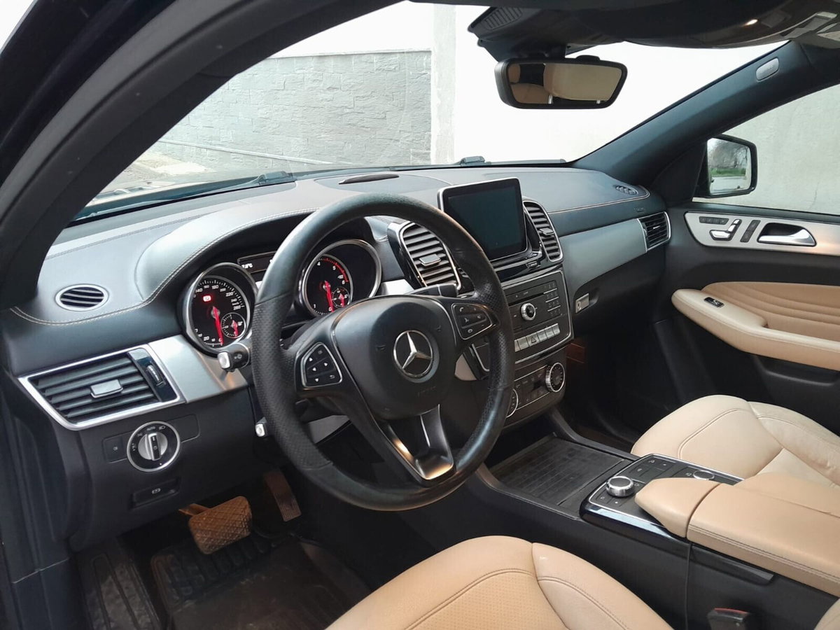 Mercedes-Benz GLE Coupé 350 d 4Matic Coupé Sport (17)