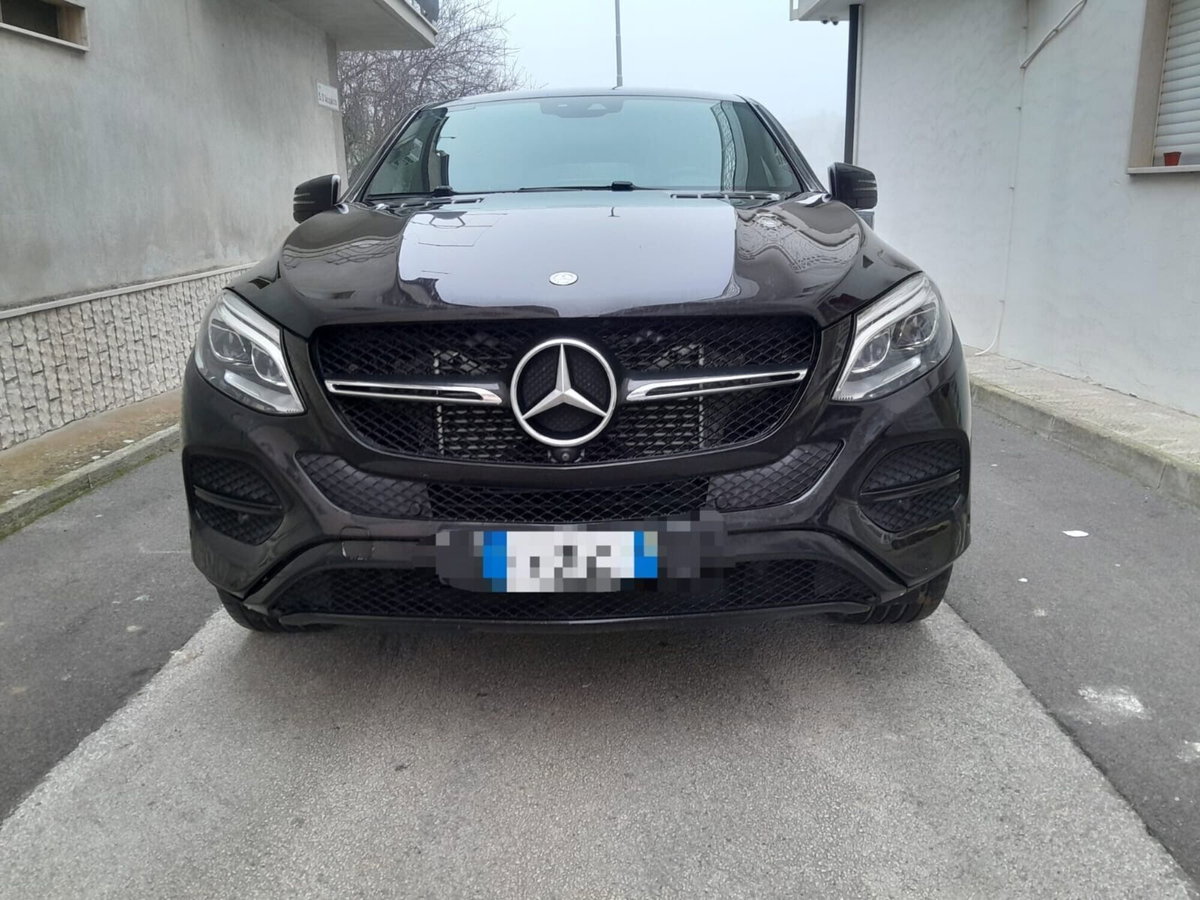 Mercedes-Benz GLE Coupé 350 d 4Matic Coupé Sport (4)