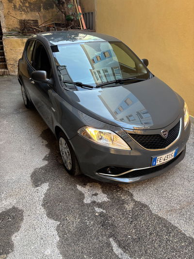 Lancia Ypsilon 1.2 69 CV 5 porte GPL Ecochic Gold usata