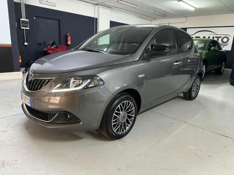 Lancia Ypsilon 1.0 FireFly 5 porte S&S Hybrid Gold Plus